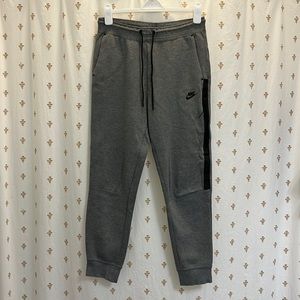 Nike drawstring joggers with side pocket